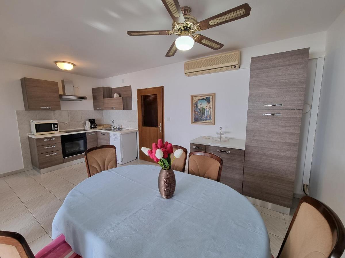 Apartment Grbac Barbat na Rabu Extérieur photo